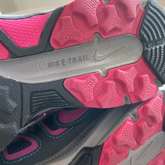 Nike Air Alvord 10 Women's Athletic Gray Pink Running Shoes Size 8 - Picture 7 of 7